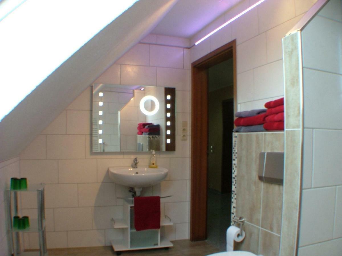 Hotel Garni Pension Zur Lutherstadt Лутерщад Айзлебен Екстериор снимка